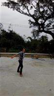 泗江村 我兄弟正在打篮球