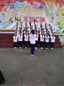 亚茶村 高寨小学二年级（二）班2017年6月1日全班同学合唱《母亲啊母亲》