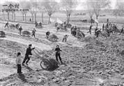 任董庄村 这是44年前，我们的祖辈在家乡这片土地上辛勤劳动的情景