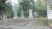 红城村 宁安市大石桥的石碑，是黑龙江省唯一的清代大石桥。清朝宁古塔到吉林乌拉（今吉林省吉林省）的古驿道，列为国家保护文物，在宁安市城区西边2公里。