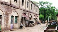 北湾村 这是北湾村当街的六孔石窑，是北湾村的标志性建筑，是1970年6月1日天津知青到北湾村插队修建的。