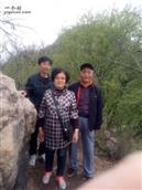 临海村 这三个人是1964年下乡在临海大队高卜村的知青刘宏明，郝立忠，宋华(女)2018年留影帽盔山。