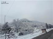 后石窑村 雪景中的村庄