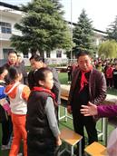 窑上村 2018年10月22日洛阳市助学济困联合会为韩城窑上小学建爱心书屋。