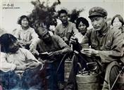 诸夏村 这是抗美援朝的英雄杨玉才，与诸夏大队原党支部书记张凤祥及部分诸夏社员在1972的合影！