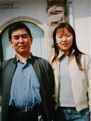 桥头村 王泽浩和他的女儿