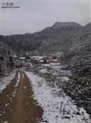 弄陀村 印象中的家乡雪景。