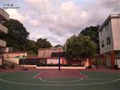 加里村 加里村的篮球场