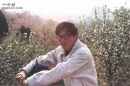 薛家堡村 1997年春，文玉贵家窑顶上。