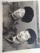 冯家墩村 这张照片是1978年冬季征兵时，我与三大队知青（临出发前）在当时的县城照相馆拍摄的。