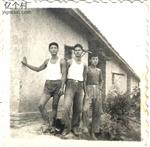 观基寺村    1971年二队知青终于从茅棚搬进了自建的新屋。