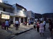 合东村 公益电影到合东村，很受村民欢迎！
