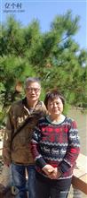庙青村 与庙青村郭副书记合影