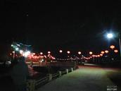 杜集寨村 进滴村子往上看，两串明灯吊滴悬，两串明灯吊滴悬，荣华富贵万万年