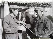 仓上村 涿鹿山水同老农郝大爷交谈农业生产