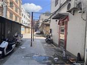 蕉田社区 路中间