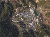翁高村 