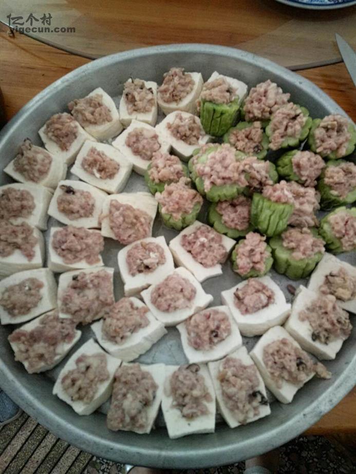 图片说明:酿豆腐 酿苦瓜 满满的都是客家人地道美食
