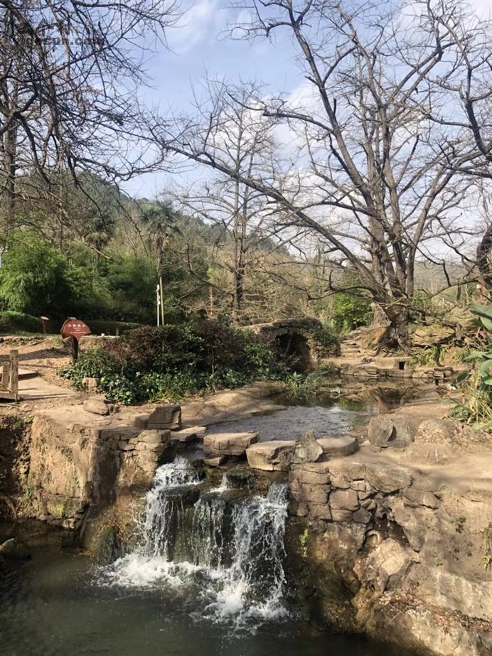溪口村图片