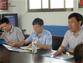 药王阁村 2013年8月15日，县委常务副县长黄玉刚来我村指导工作。王滩镇党委书记曾庆学、镇长常荣兴陪同。