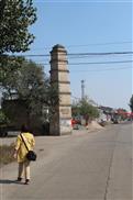 北宜武村 北宜武村南边公路侧的古塔，四十年前，周边是没有房屋和其它建筑物体的。
