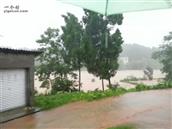 石坝村 涨洪水了哦！