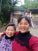 白叶村 余莉秋和她的姑姑，2019三八登宝山寨。