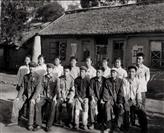 松阳村 1970年挂锄期间，三中军、工、教回访松阳集体户留影。