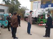郭小湖村 省乡村振兴服务队来郭小湖村指导工作，并为郭小湖村援助一辆洒水车。