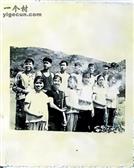 六合村 这是50年前我们插队高田村全体知青的合照，已经迷糊不清，估计没有人辨认出来了。