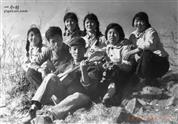 溪浪口村 这是50年前溪口一队集体户部分同学在凤凰山上植树时拍了一张唯一的纪念照