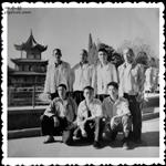 王家堡村 1974年五月，王家堡大队干部及四个队的队长，来西安家访知青时在革命公园的照片。