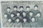 狮子村 74年11月乌抛乡及贫下中农送我参军，第二排左第二位，林文祥