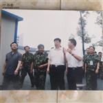 郑家村 2008年援川，抗震救灾，时任省委书记姜异康等领导视察我区现场。