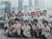 藏梓村 1992年的幼红班合影，现在能认识几点孩子。