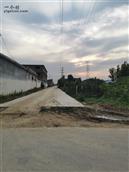 平定庄村 新修的6米宽水泥路