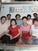 东小高社区 我是梁才街道小高村人。现住北京。这是在小高村和弟弟一家人合影。