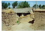 小城子村 1994年5月。小城子村口的一间民房。1970年时该房就存在。