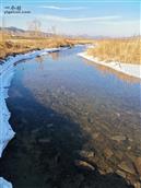 小杨树林村 清澈的河水，融化的冰雪