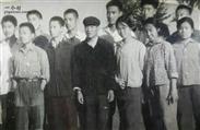 松花江村 是1969年4月9日来第五小队（邵家窝棚）插队的大部分知青
