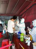 南安村 疫情期间医务人员对南安村民进行核酸检测